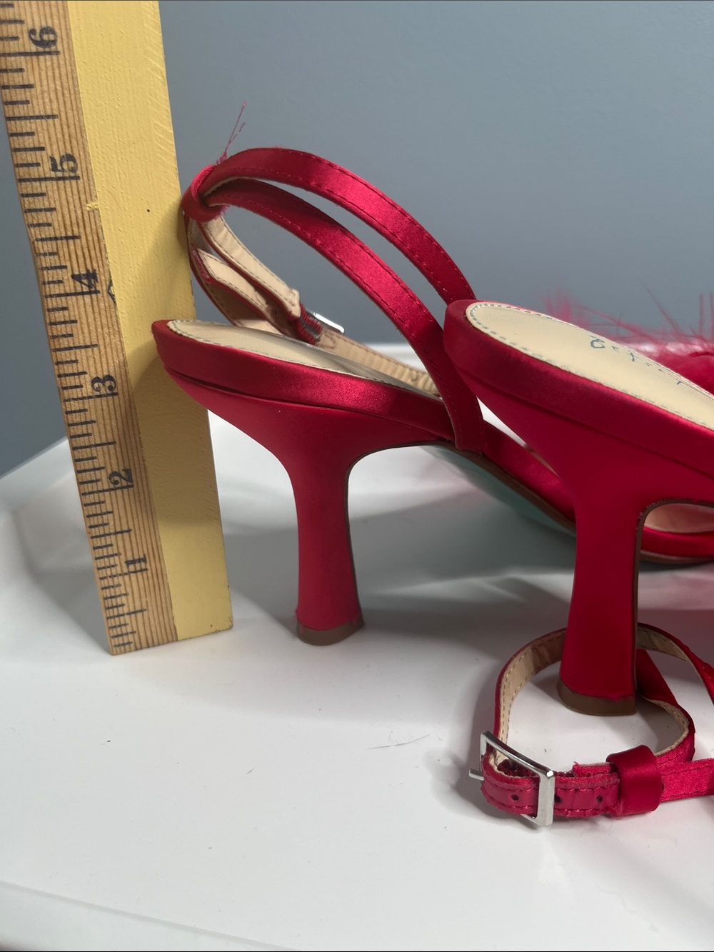 Betsey Johnson Lotty Red Satin Feather Stiletto Sandals Size 8 - Picture 4 of 6
